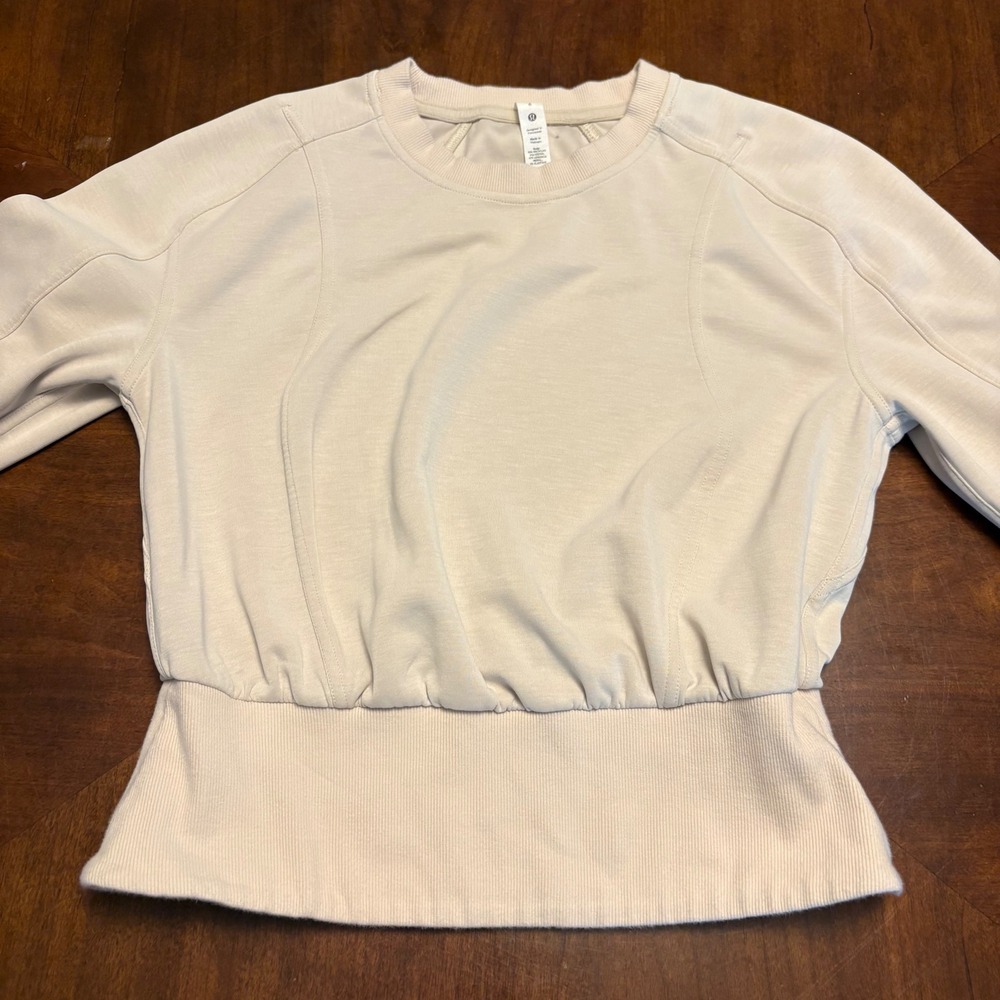 Lululemon Softstreme Gathered Waist Pullover Women 6 Peach Cream LW3GG8S
